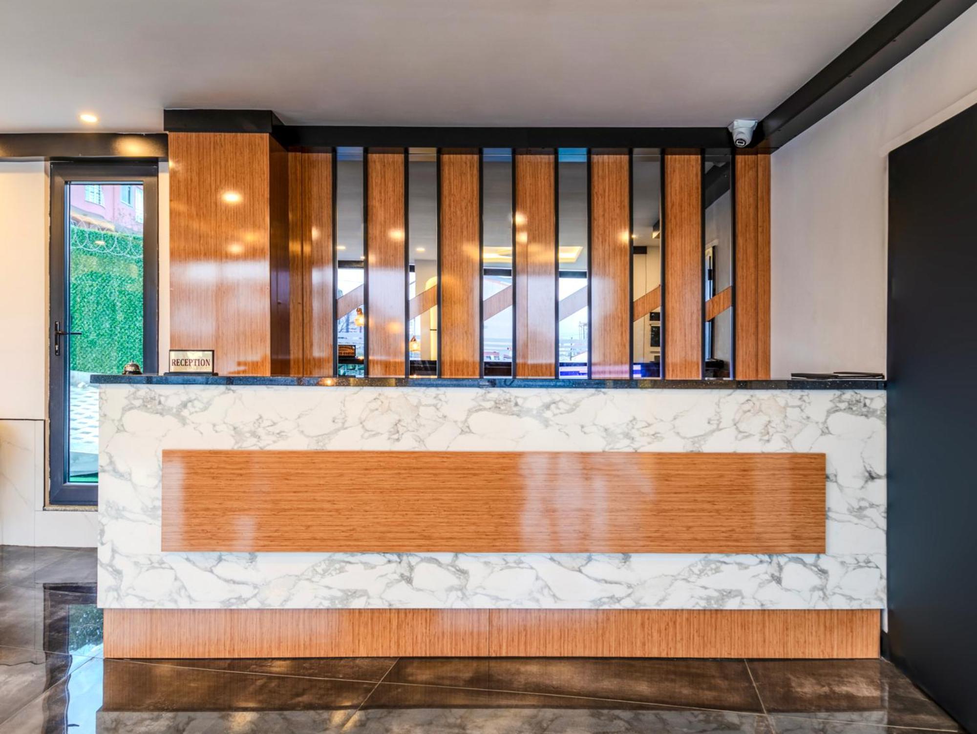 Solin Airport Hotel Arnavutkoy Ngoại thất bức ảnh
